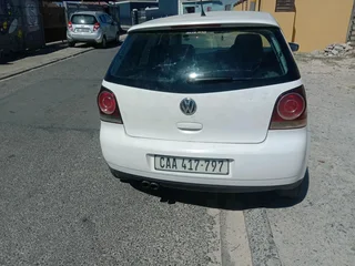 2014 1.4 POLO VIVO NEGOTIABLE.