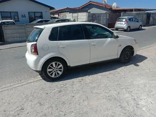 2014 1.4 POLO VIVO NEGOTIABLE.