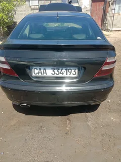 2003 C230 MERCEDES BENZ AUTOMATIC NEGOTIABLE.