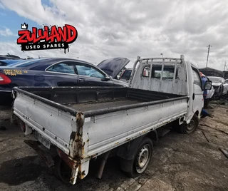 Hyundai H100 2.6D - Stripping  for Spares
