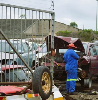 2005 BMW E90 320D - Stripping for Spares