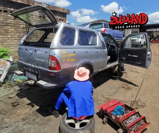 2007 Hyundai Tucson 2.0L - Stripping for Spares