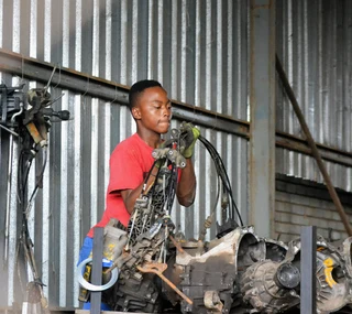 2007 Hyundai Tucson 2.0L - Stripping for Spares