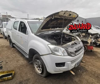 2015 Isuzu D-Max KB250D D-Tec - Stripping  for Spares