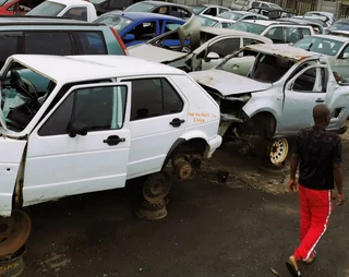 2002 Nissan Hardbody 2.7D - Stripping for Spares