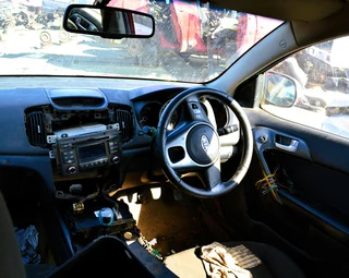 2009 Kia Cerato 1.4 - Stripping  for Spares