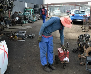 Nissan Tiida 1.6 - Stripping for Spares