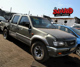 1999 Isuzu KB 320i - Available for Spare Parts