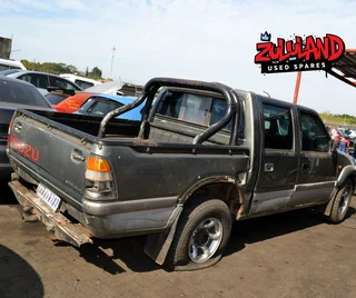 1999 Isuzu KB 320i - Available for Spare Parts