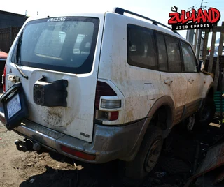 2002 Mitsubishi Pajero 3.0 V6 - Stripping for Spares