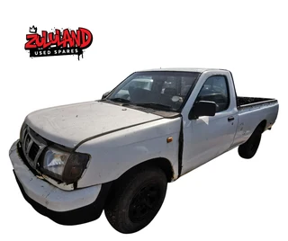 2004 Nissan Hardbody 2.0L - Stripping for Spares