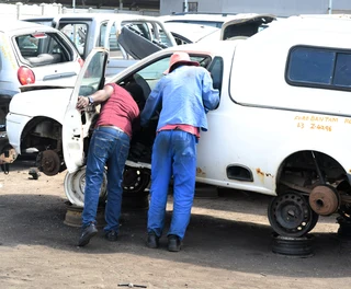 2004 Nissan Hardbody 2.0L - Stripping for Spares