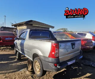 2014 Nissan NP200 1.6 8V - Stripping for Spares