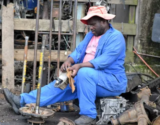 2007 BMW E90 Touring  320D - Stripping for Spares