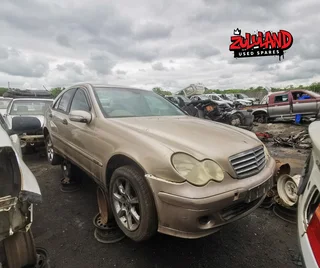 Mercedes Benz W203 C180 - Stripping for Spares