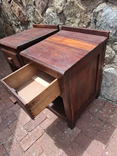 Teak pedestals 390mm x 460mm x 670mm H