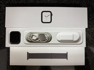 Apple Watch Series 4 (GPS)