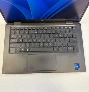 12th Gen Dell Latitude 7330 Core i7/16GB/512GB SSD