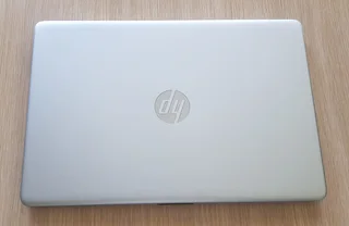 Good as new Core i7 11th Gen /256GB SSD&#43;1TB/8GB HP Notebook 15