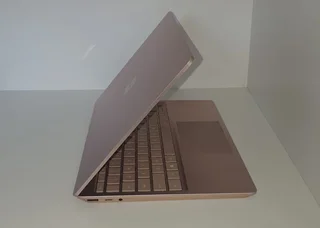 Microsoft Surface Go Laptop Quad Core i5 10th gen (Good as new)