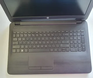 HP 255 G5 Notebook Pc  ( -AMD E2-7110 APU with Radeon R2 Graphics /500GB HDD/4GB)