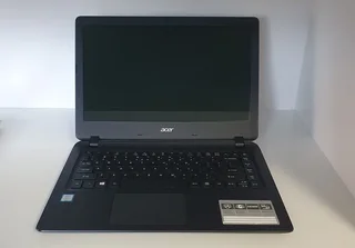 7th Gen Acer Aspire ES1-433 Core i5/8GB/256GB SSD