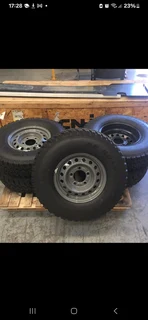 Toyota Landcruser rims various. Please no time wasters.