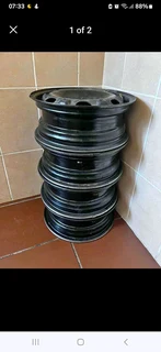 Ford 14 and 15&#34; rims and hubcaps