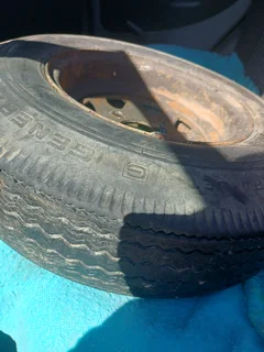 1 x seconds 10" trailer rim plus tyre