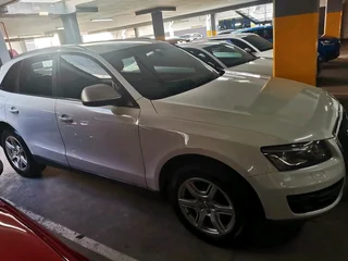 Q5 2.0TDI Quattro 2013model full service history