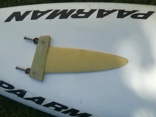 Slalom windsurfing board