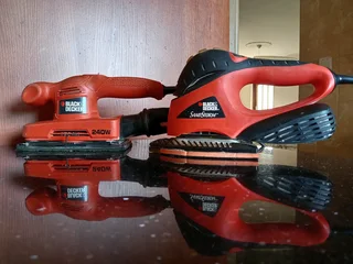 Sander - Black and Decker must go R400