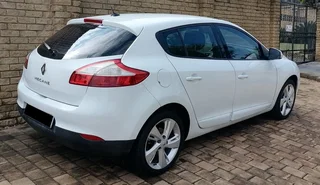 2013 Renault Megane III  1.6 Dynamic One ownwe