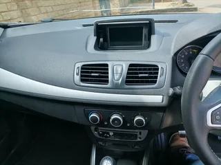 2013 Renault Megane III  1.6 Dynamic One ownwe