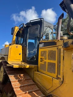 2011 CATERPILLAR D6T STD TRACKED DOZER