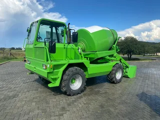 2009 -  Merlo DBM 2500-EV Self-Loading Mixer