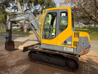 2007 VOLVO EC55B TRACKED EXCAVATOR