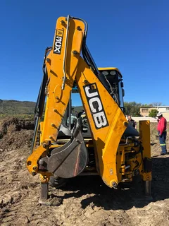 2018 JCB 3CX SITEMASTER BHL