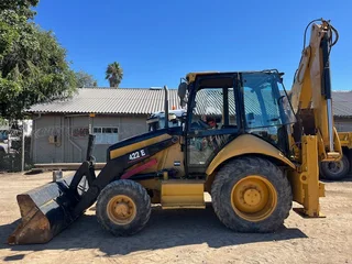 2007  Caterpillar 422e (4x4) Bhl