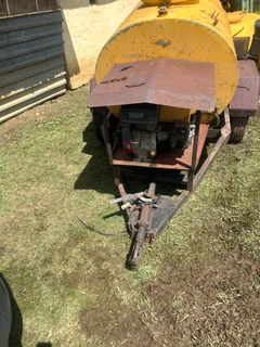 2000 - Ad posted by Muhammad