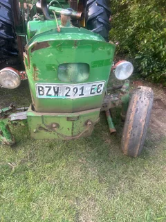 1980 John Deere 1020 tractor