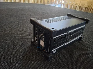 Allen &amp; Heath Avantis Digital Mixer, All Deep Pack Licenses, Cover, 2 x DX168 Stage Boxes