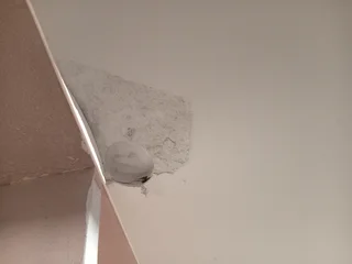 3 quarter bed and wardrobe