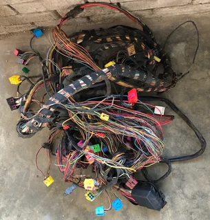 Audi 500 SEL 2.8 V6 (A6 FWD Auto)