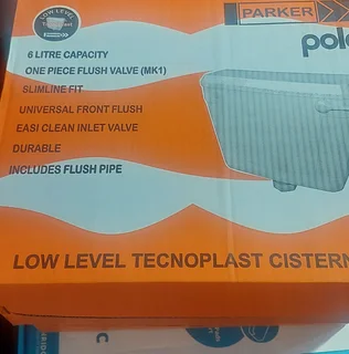 Toilet seats x 3 .... cistern x 2