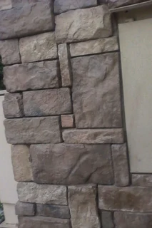 STONE CLADDING/MASSONRY