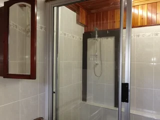 Spacious 2 Bedroom Flat Ashley