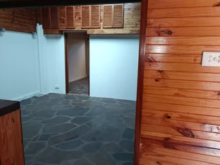 Spacious 2 Bedroom Flat Ashley