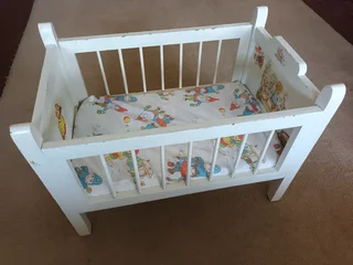 Doll's Cot