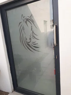 Decorative Window Film &amp; Frosting - Smash and Grab